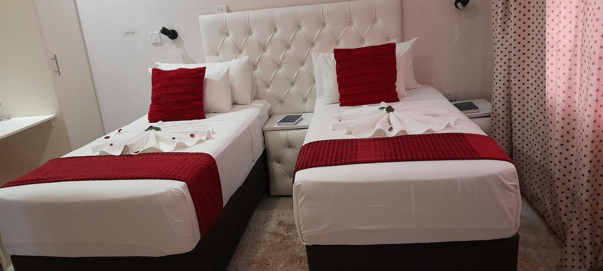 Bed and Breakfast Rest & Digest Serowe Экстерьер фото